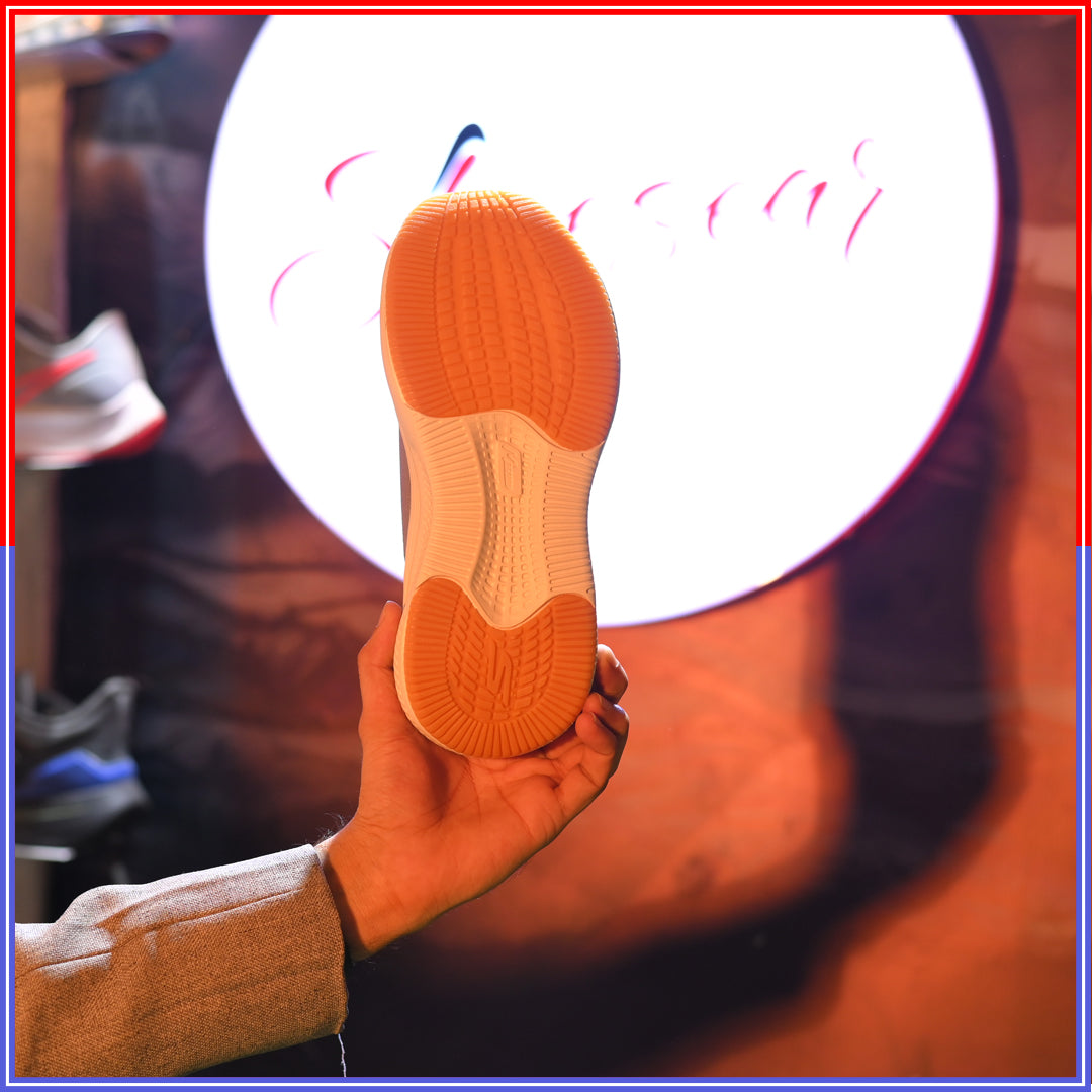 SKECHERS ULTRALIGHT Khaki white premium quality