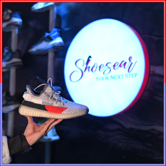 Adids Yeeezyy 350 white red