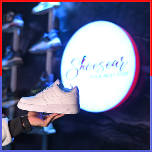 A.F.F-1 Triple White (Premium Batch Shoesear)