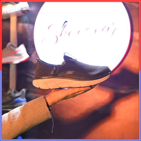 Skechers D'Lux Walker 2.0.