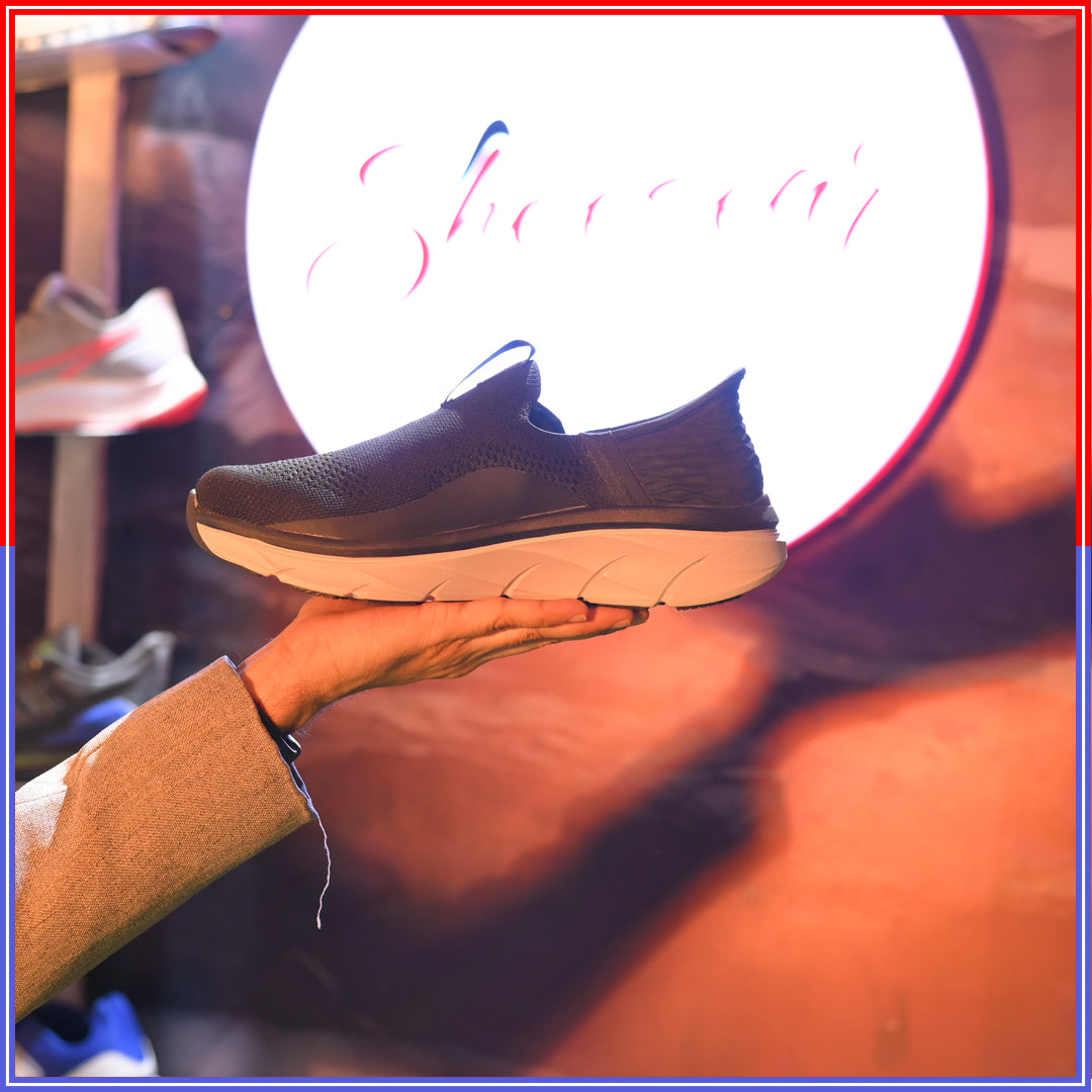 Skechers D'Lux Walker 2.0.