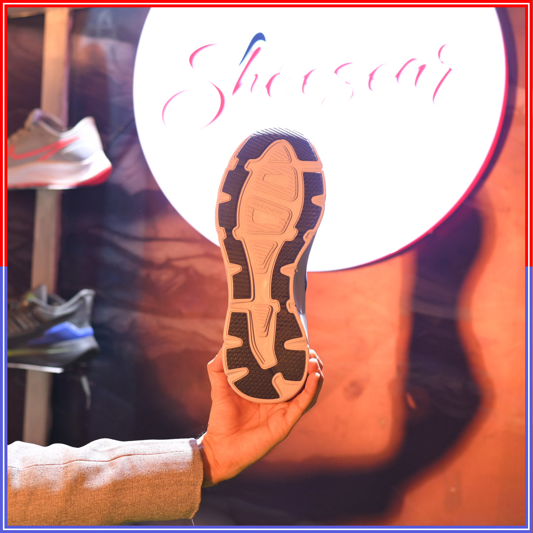 Skechers D'Lux Walker 2.0.