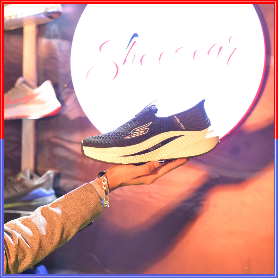 Skechers Arch Fit Max Cushioning Slip-Ins. Black