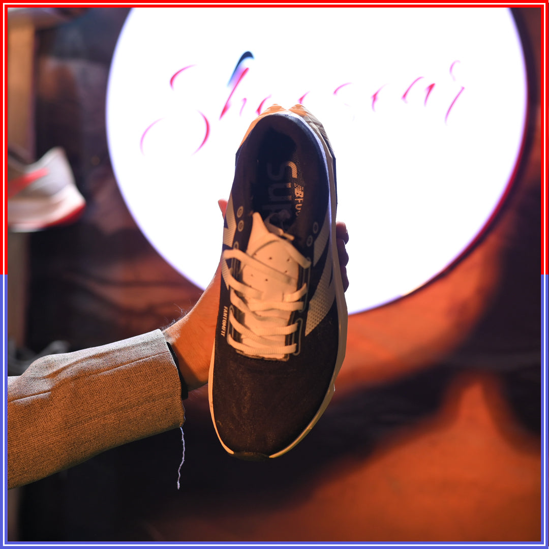 New Balance FuelCell Rebel v4 running trainers.