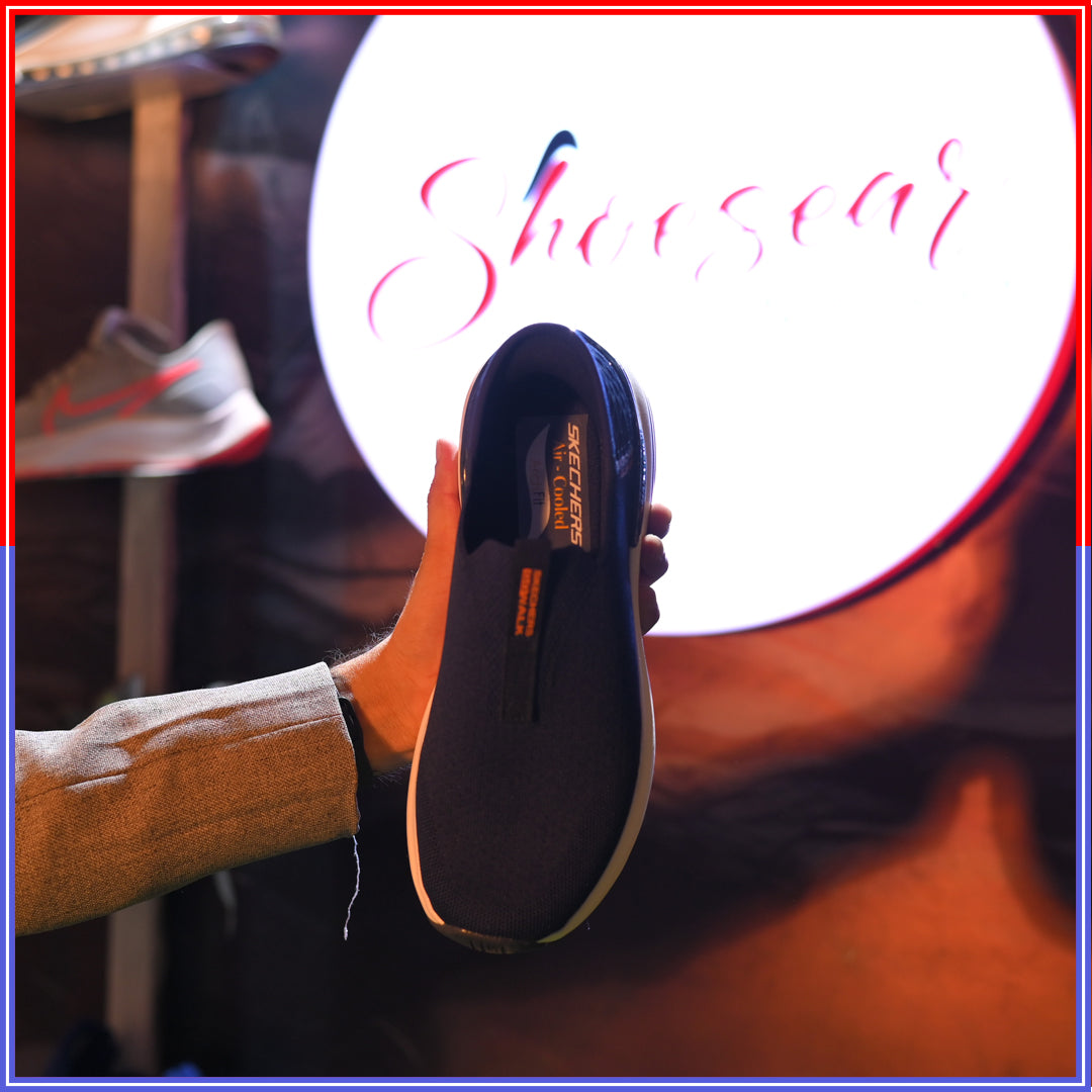 Skechers Slip-ins: Max Cushioning Hyper Burst (Dot Perfect)