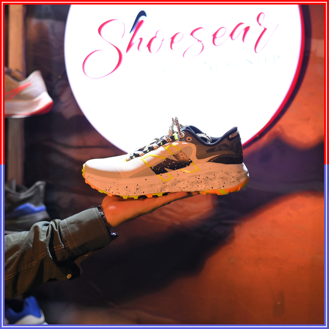 NEW BALANCE FRESH FOAM MORE TRAIL V2 WHITE BLACK GREEN