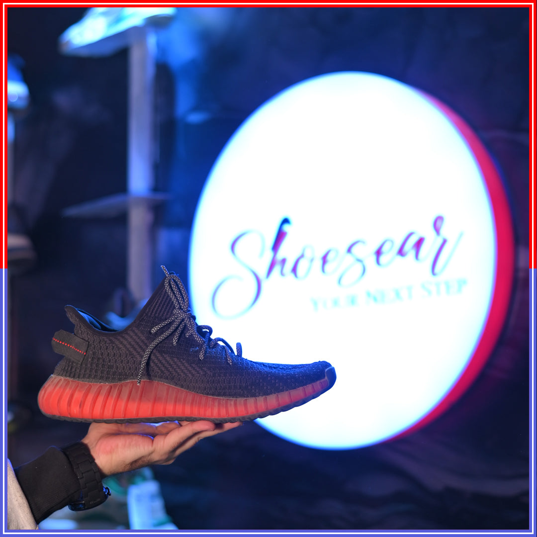 Adids-yeeezyy-350-black-red