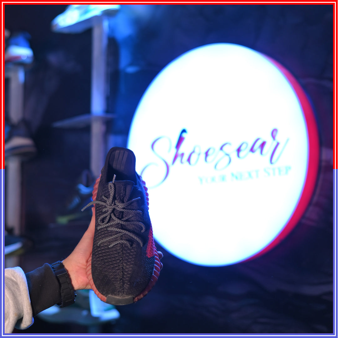 Adids-yeeezyy-350-black-red