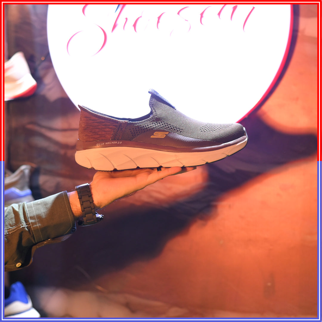 Skechers D'Lux Walker 2.0