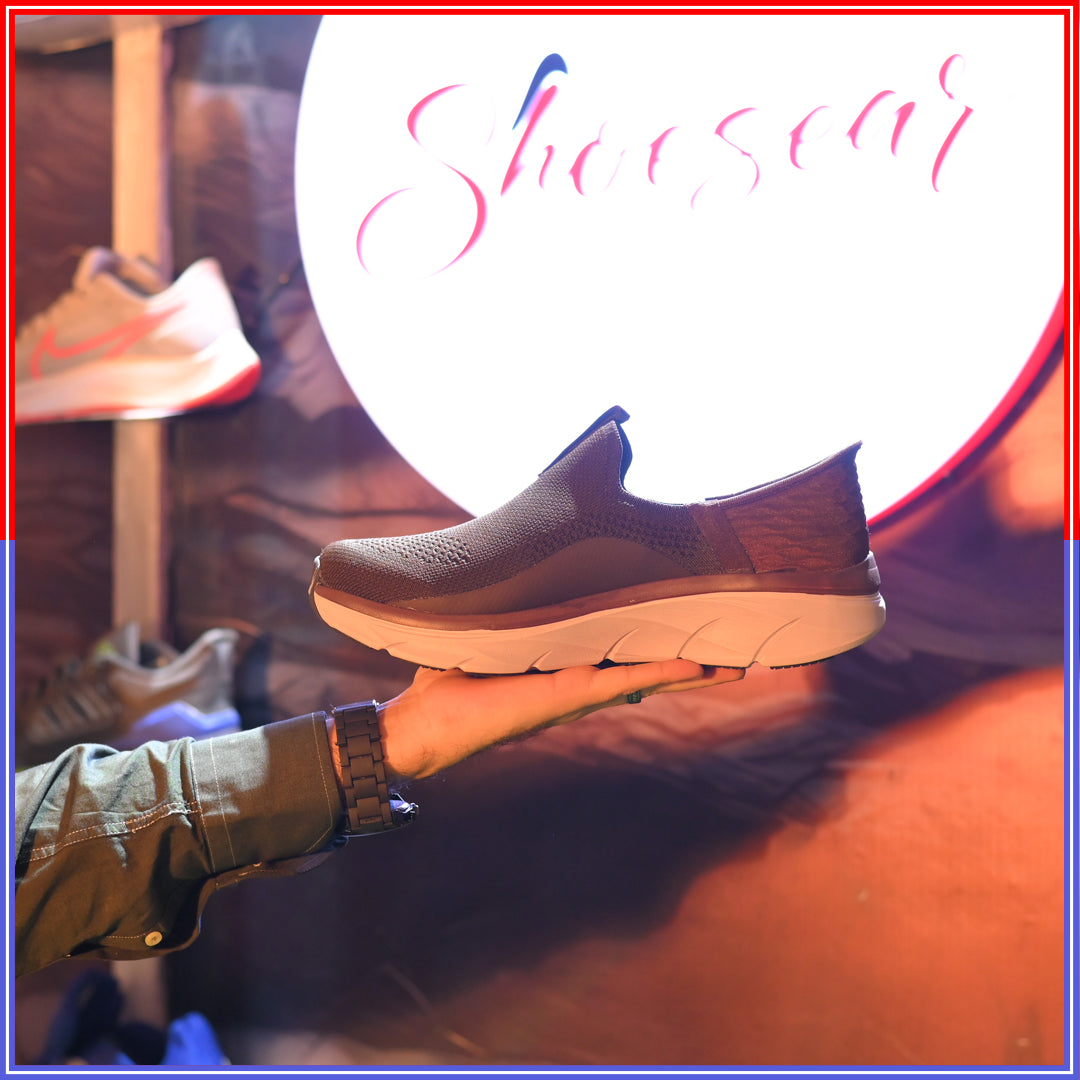 Skechers D'Lux Walker 2.0