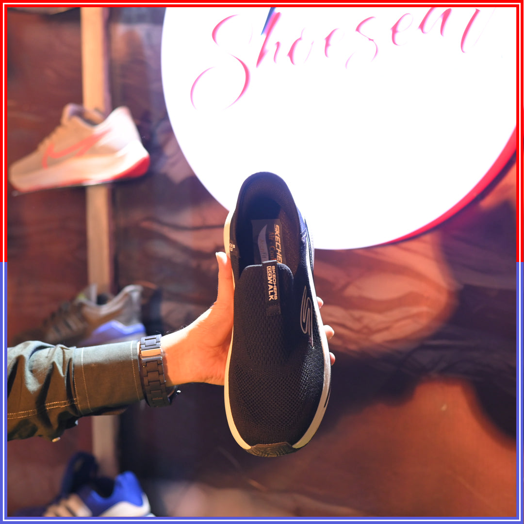 Skechers Max Cushion (Black) - Dot Perfect