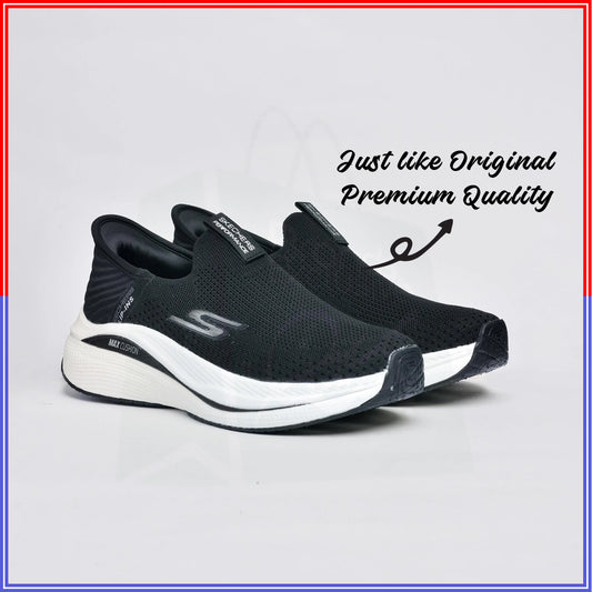 Skechers Max Cushion (Black) - Dot Perfect