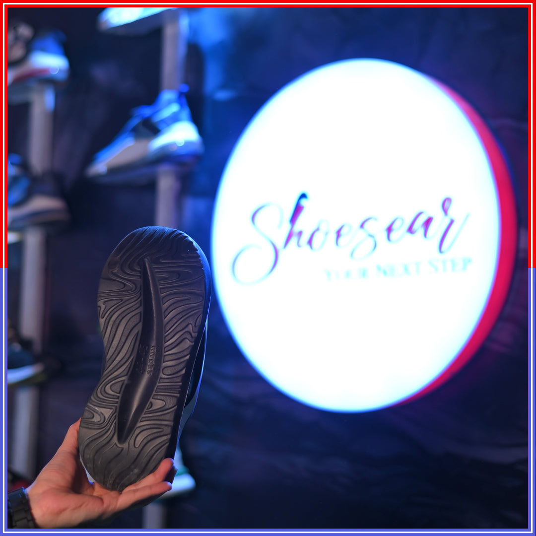 Smile Foam Winter Slipper (Black and White)