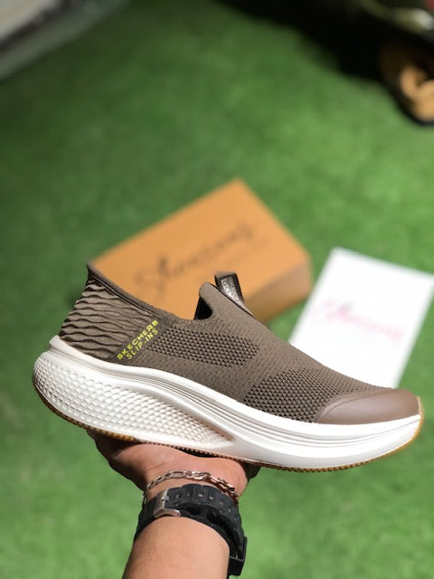 ULTRA LIGHT SLIP-INS SKECHERS | BROWN COLOUR