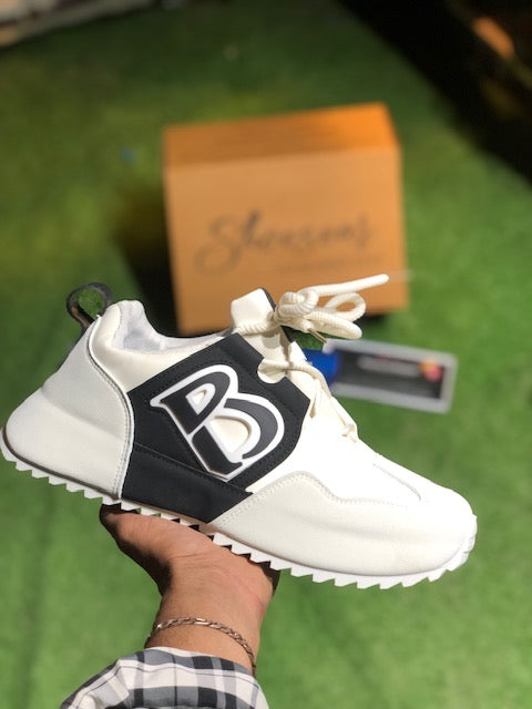 Urban Contrast Jogger Shoes (White/Black)