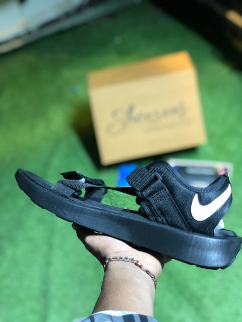 Nike Outdoor Performance Sandals (Black)
