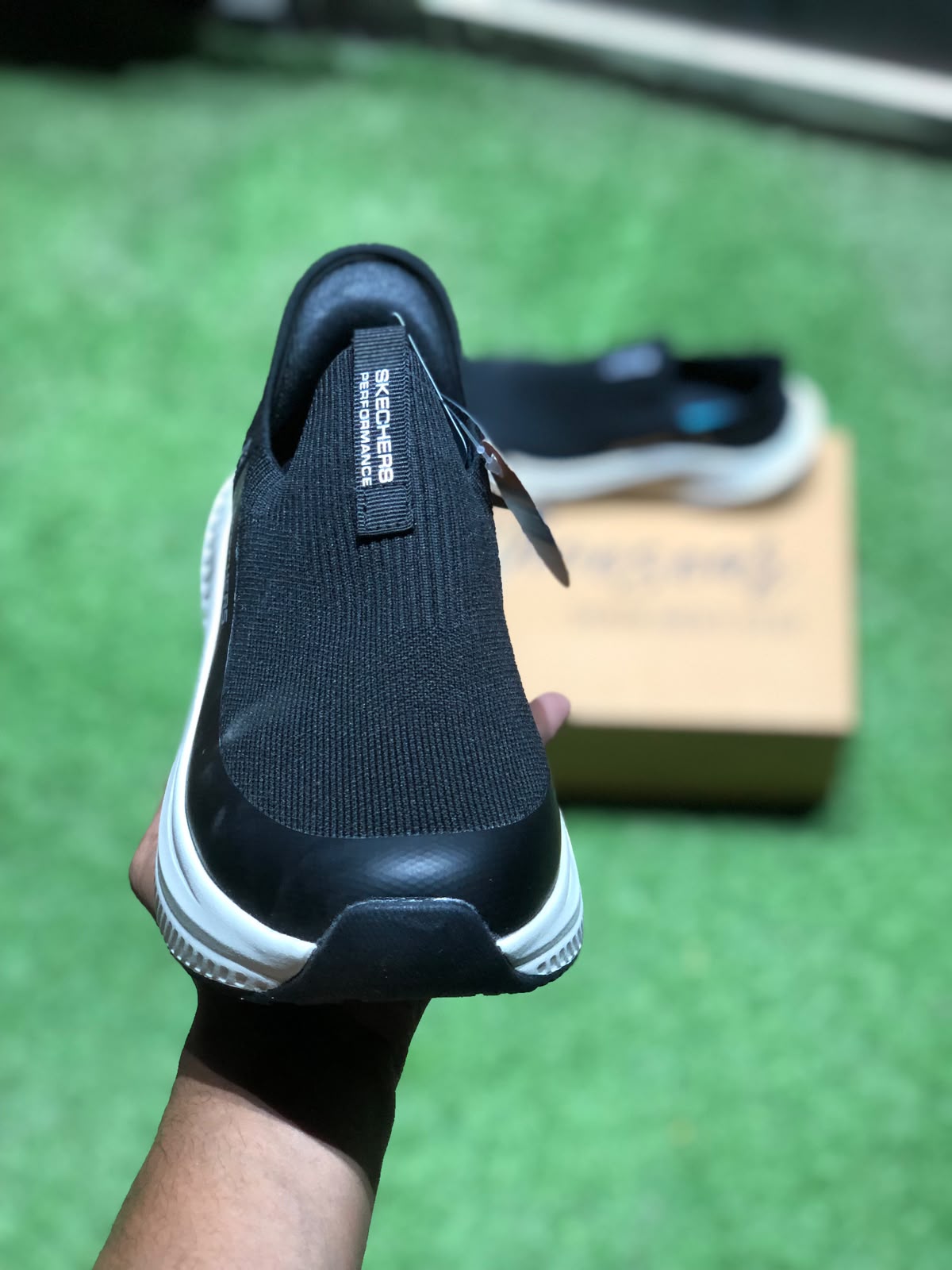 SKACHRS Sliip-ins Men's Memory Foam Sneakerrs – Classic Black