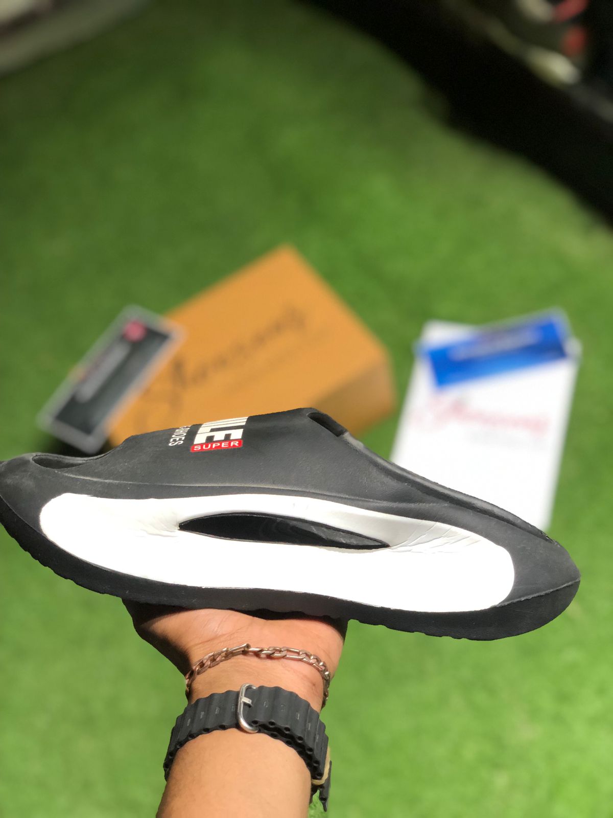 Smile Foam summer Slipper (Black and White)