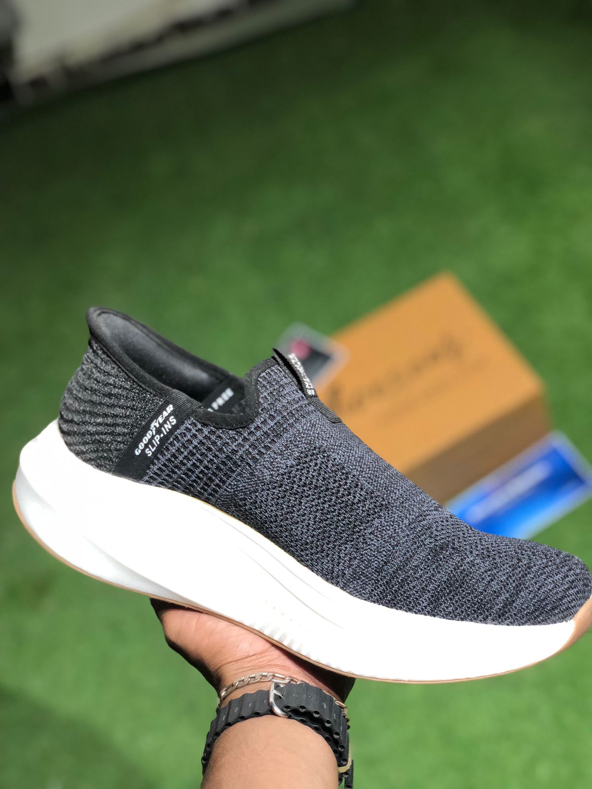 Skechers Archfit Slip ins Navy (Dot Perfect)