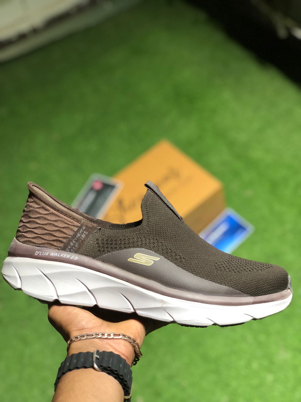 Skechers D'Lux Walker 2.0