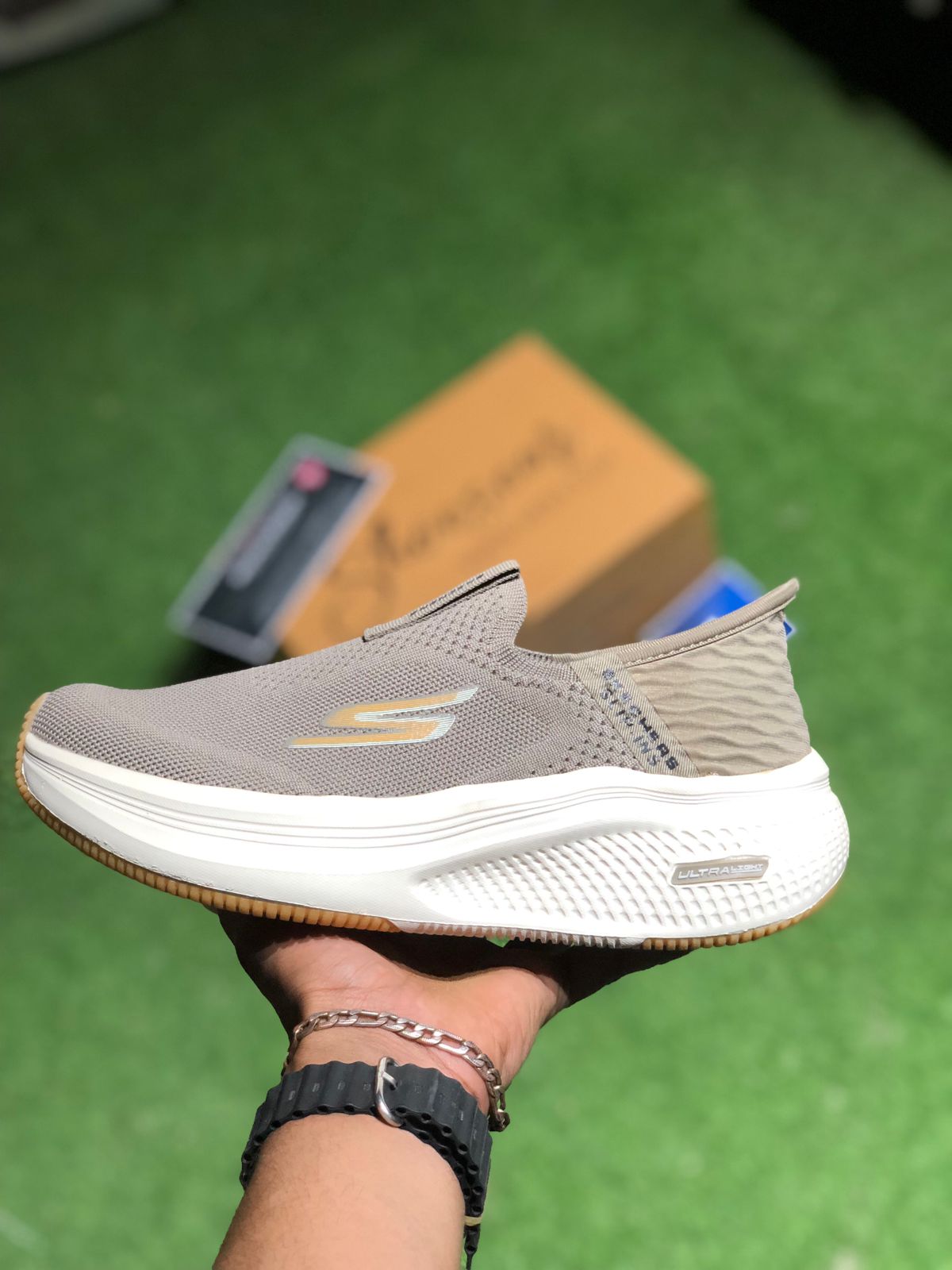 SKECHERS ULTRALIGHT Khaki white premium quality
