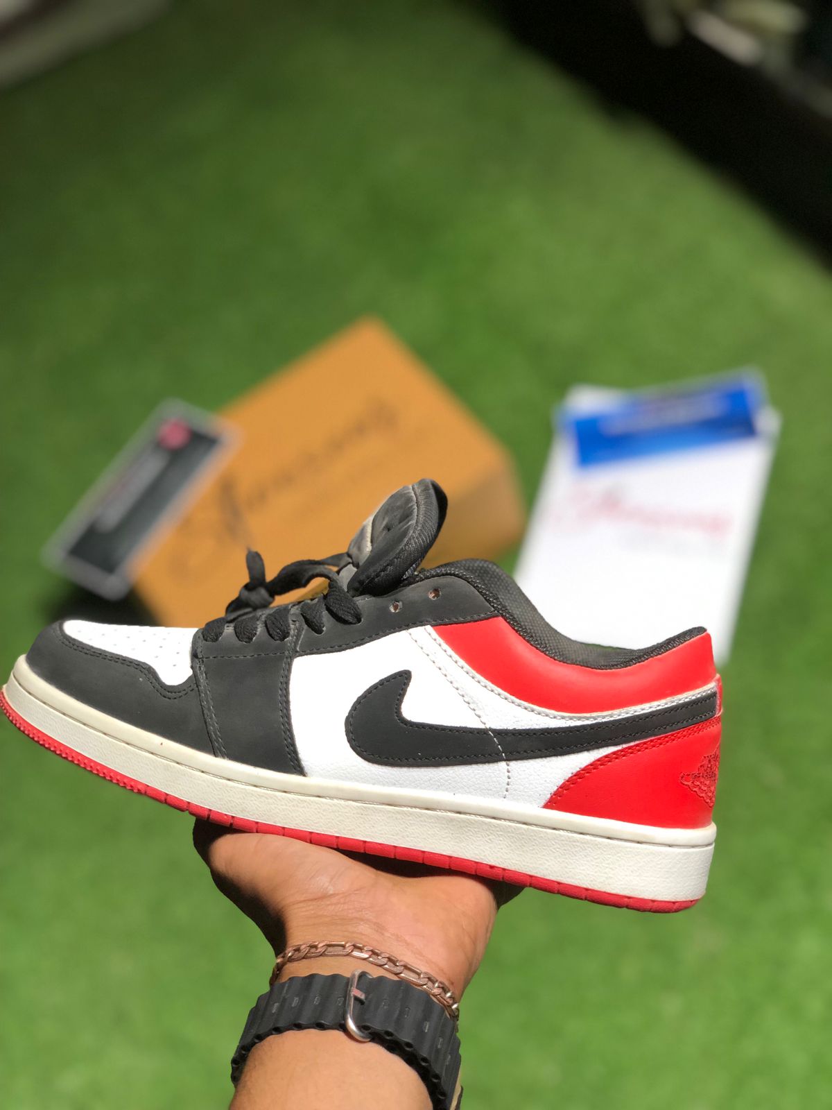 Jordan Low Top Red Black White
