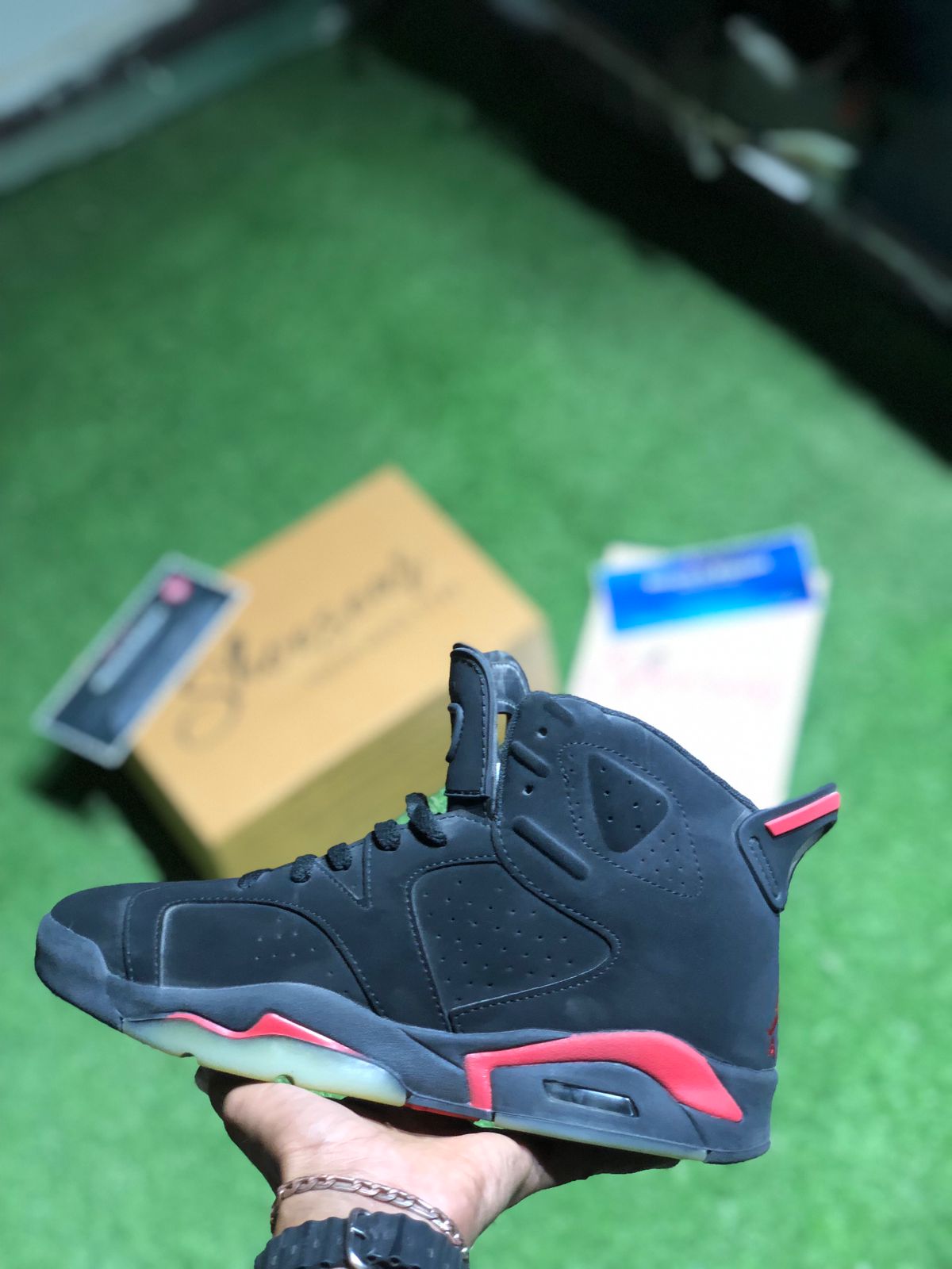 NIK JDN 6 RETRO Black and Red Shoes